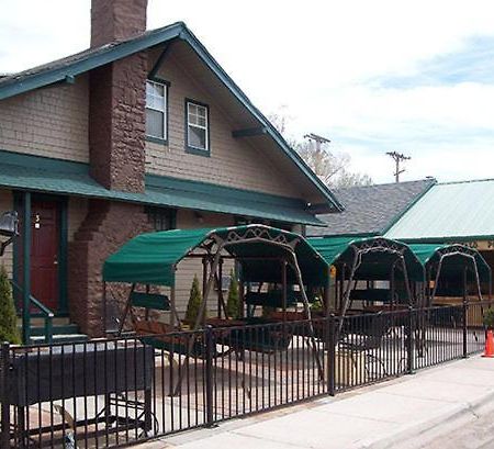 Buffalo Pointe Inn Williams Extérieur photo