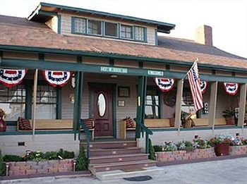 Buffalo Pointe Inn Williams Extérieur photo