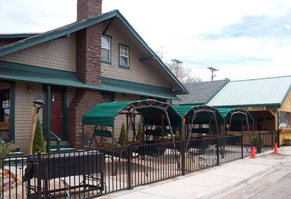 Buffalo Pointe Inn Williams Extérieur photo